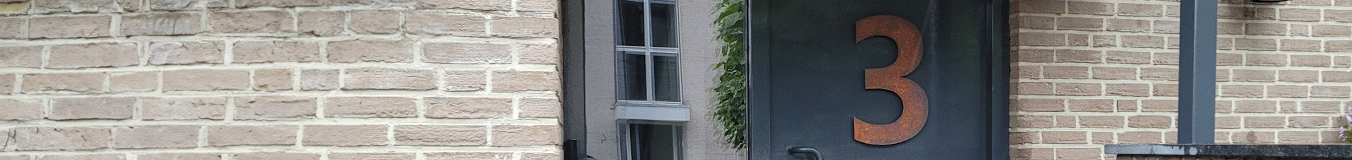 Kortena tērauda mājas numuri
