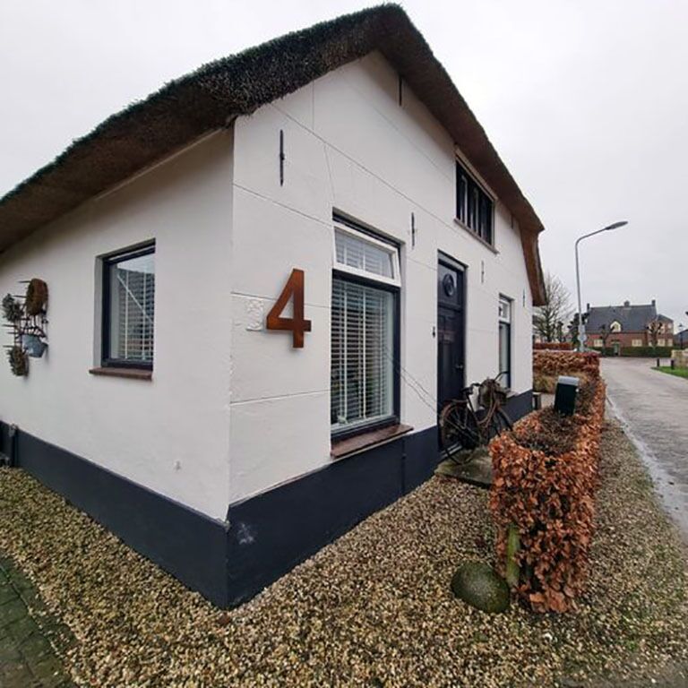 Kortena tērauda mājas numurs 4 - 50 cm