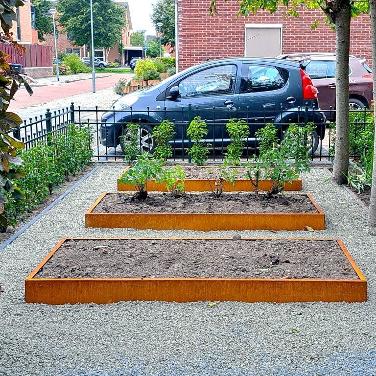 Kortena tērauda malu apmales leņķveida 22 cm (garums 240 cm)
