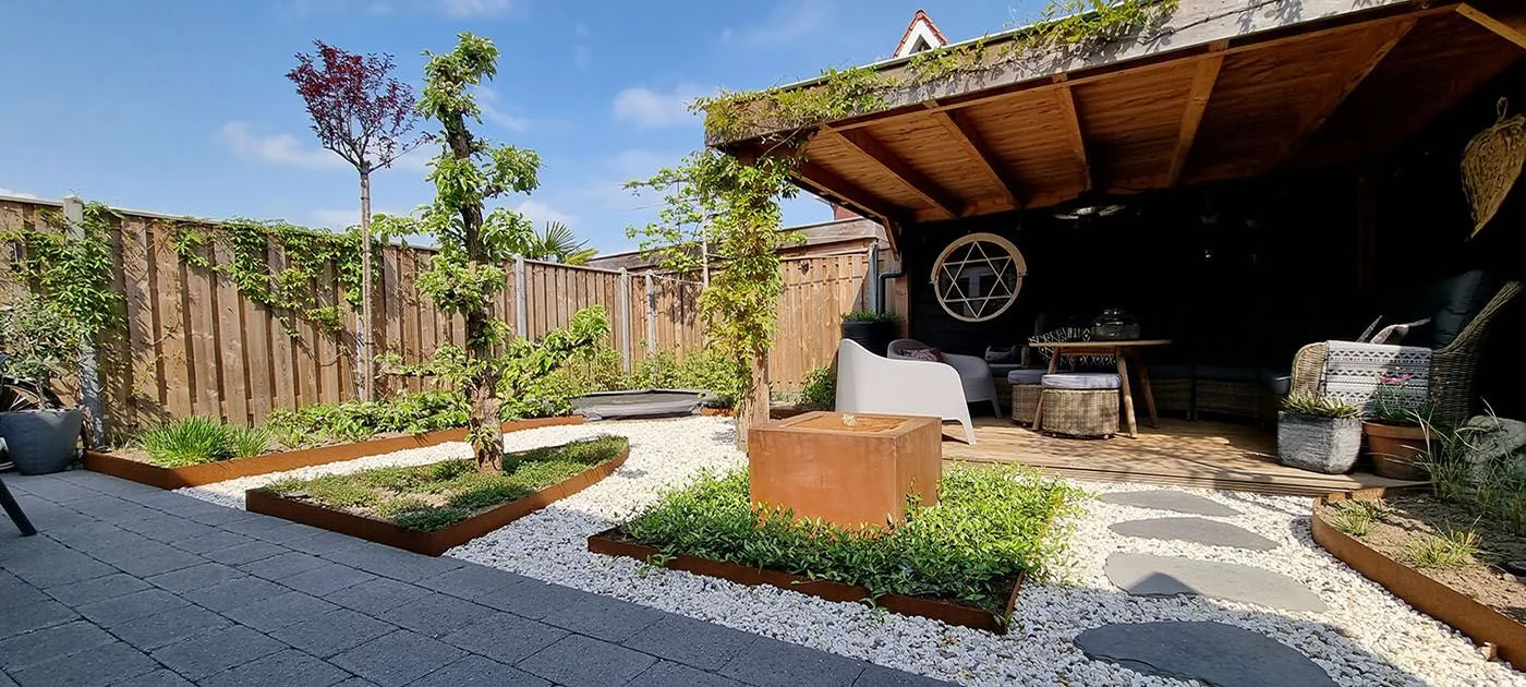 Cortensteels robežas ierīkošana dārzā: pilns soļu plāns